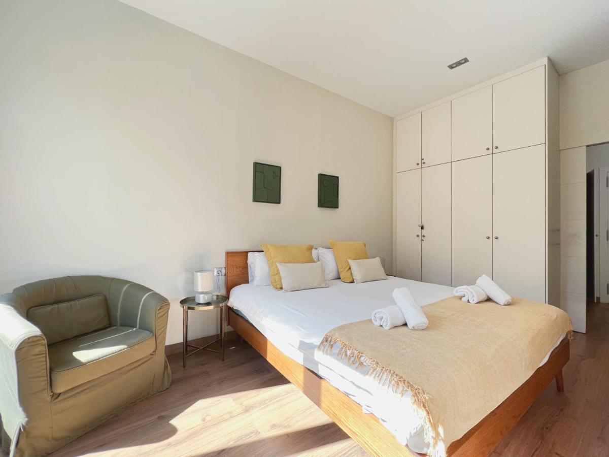 Stay U-Nique Apartments Fontanella Barcelona Bagian luar foto